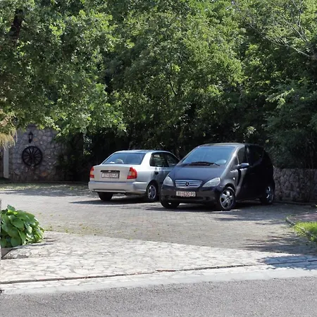 And With Parking Space Njivice, Krk - 5398 게스트하우스 니바이스