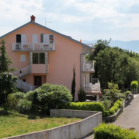 Apartments And Rooms With Parking Space Njivice, Krk - 5398 3*