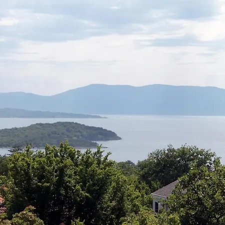 Apartments And Rooms With Parking Space Njivice, Krk - 5398 Guest house