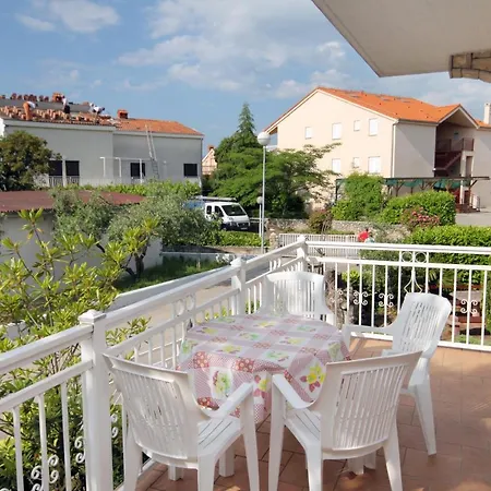 Guest house Apartments And Rooms With Parking Space Njivice, Krk - 5398 Njivice