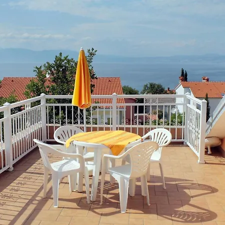 Apartments And Rooms With Parking Space Njivice, Krk - 5398 Guest house Njivice