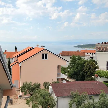Apartments And Rooms With Parking Space Njivice, Krk - 5398