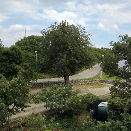 Apartments And Rooms With Parking Space Njivice, Krk - 5398 Guest house Njivice