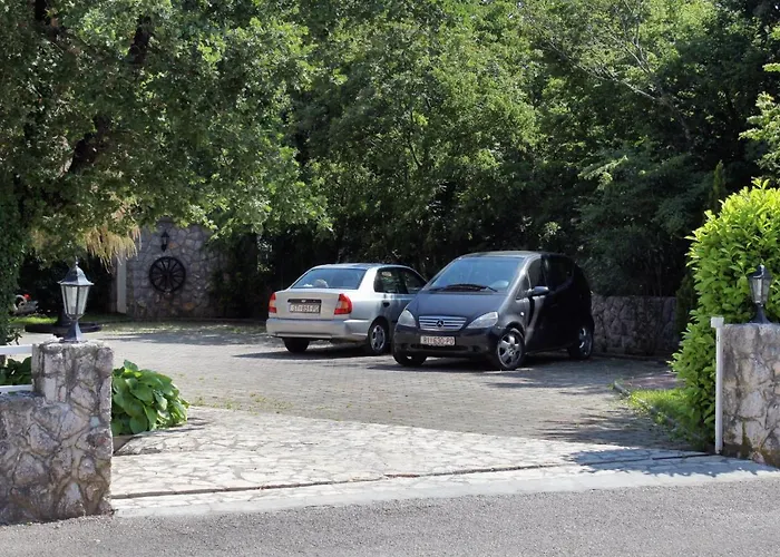 And With Parking Space Njivice, Krk - 5398 Pensiune Njivice